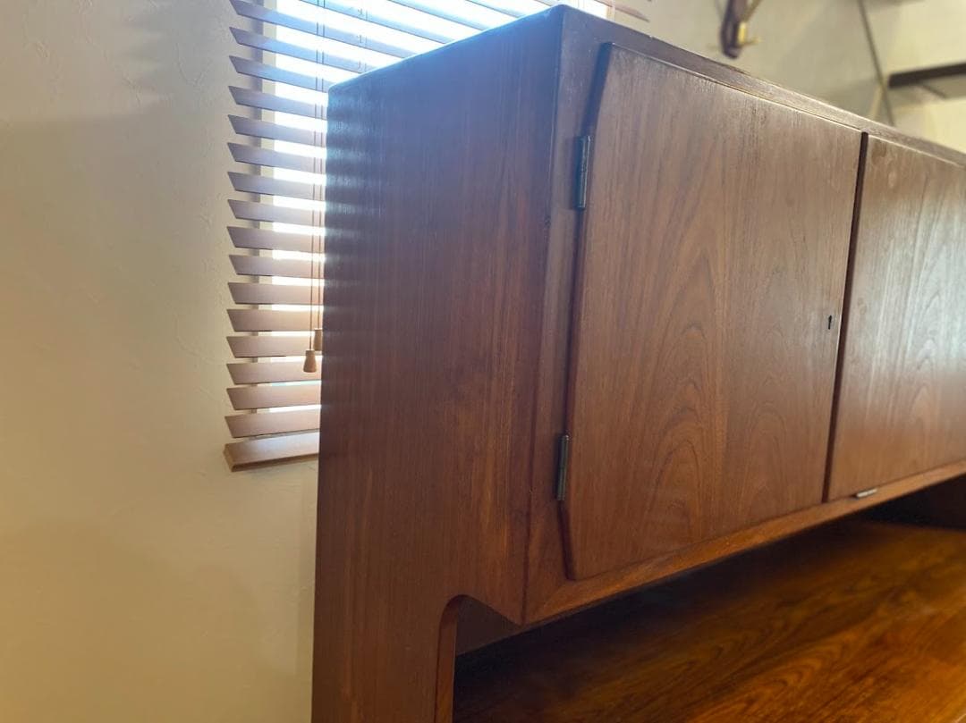 最終値下1960sデンマーク チーク カップボード サイドボード キャビネット