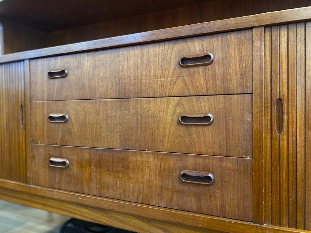 最終値下1960sデンマーク チーク カップボード サイドボード キャビネット