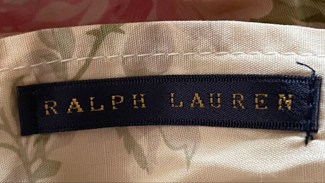 新品未使用✳︎フリル付✳︎花柄✳︎枕カバー　掛け布団カバーD各一点ずつ