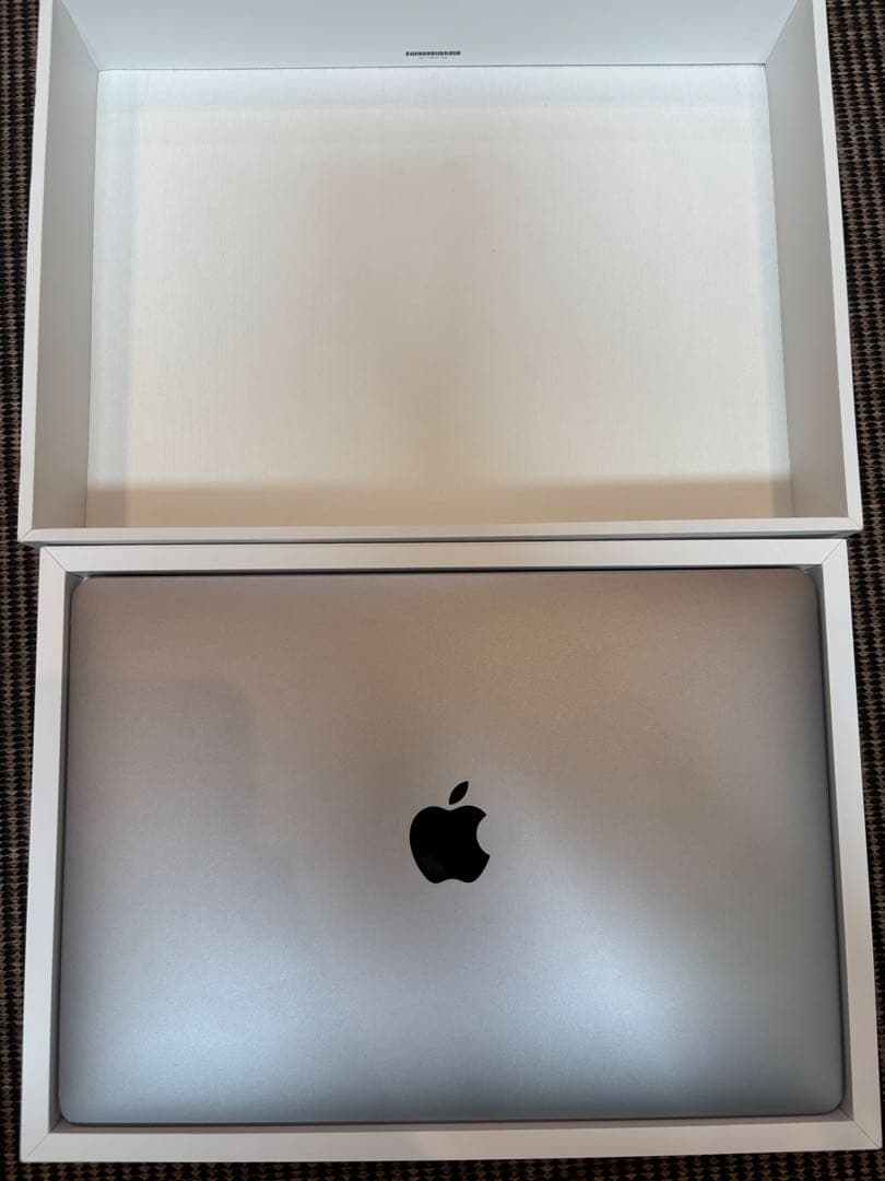 MacBook Pro 13インチ M1 256GB