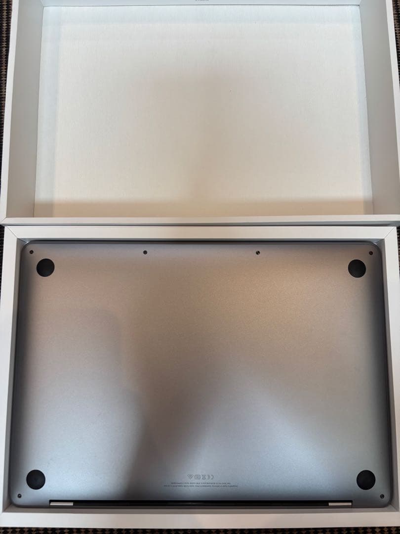 MacBook Pro 13インチ M1 256GB