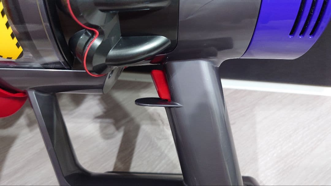 ⑤ダイソン dyson V10 SV12 本体のみ エコモード55分