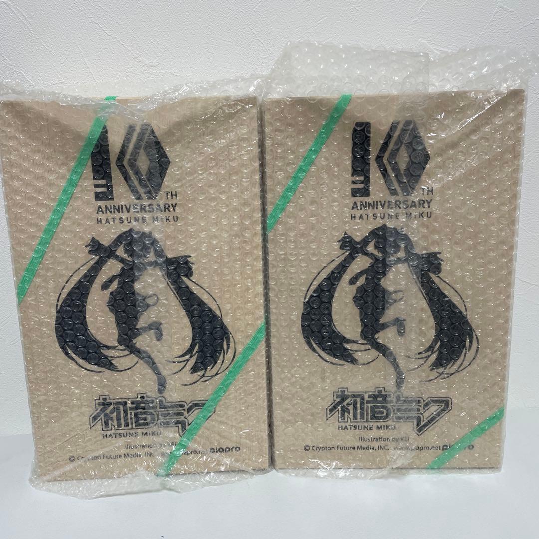 初音ミク 10周年記念　スパークリングワイングラスセット