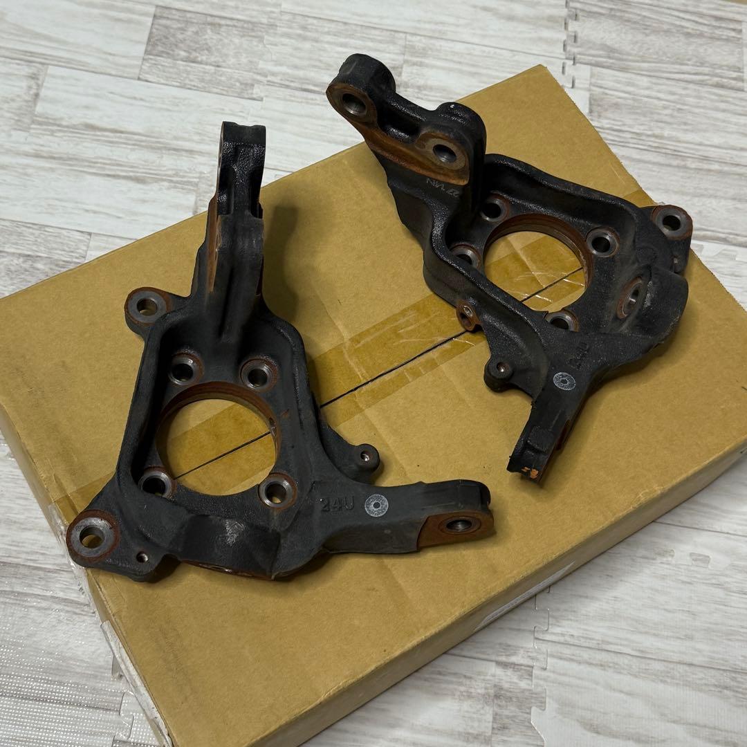 GR86 純正ナックル 左右