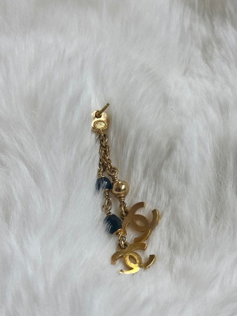 ⚠️年末セール⚠️ CHANEL ゴールド ブラック ピアス(片耳用)