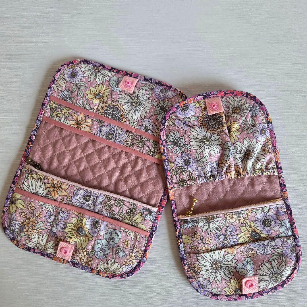 ミーコ&ターボ様　蓋付きショルダーバッグ　コーディロイ×リバティ　ハンドメイド