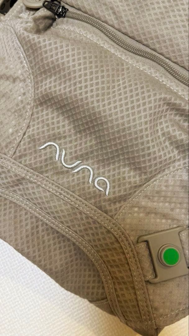 stardustparade【美品・希少】nuna 抱っこ紐