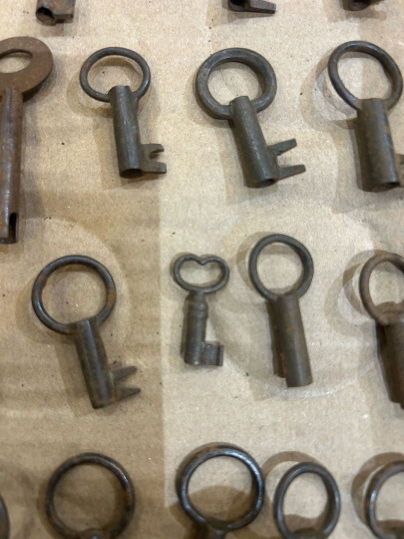 大量　67本　古い鍵アンティークキーコレクション多数　箪笥　江戸時代？