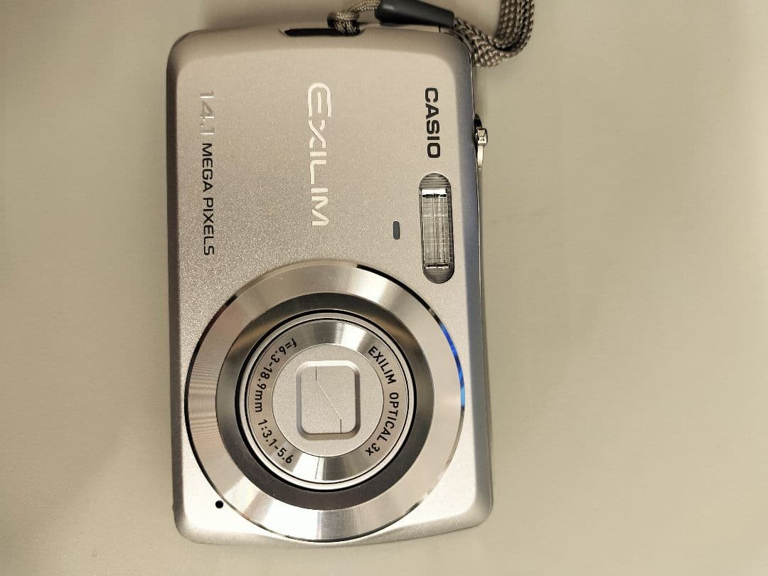 コンパクトデジタルカメラ「EX-Z37 」