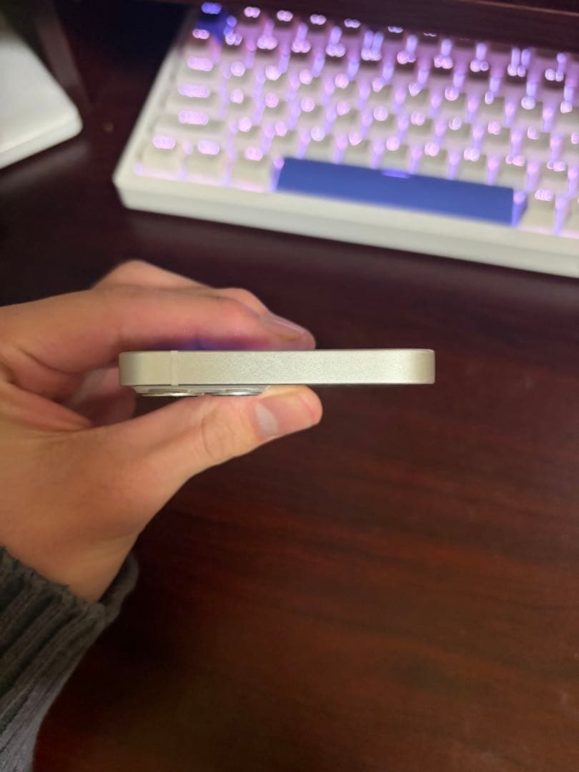 iPhone13 128GB ホワイト 本体