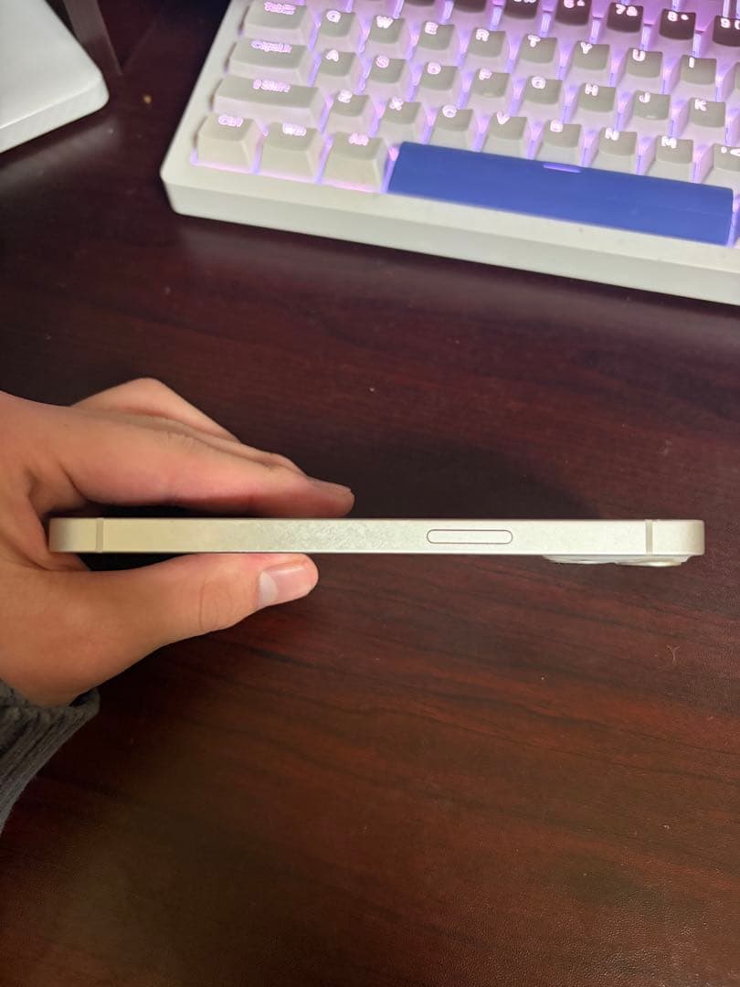 iPhone13 128GB ホワイト 本体