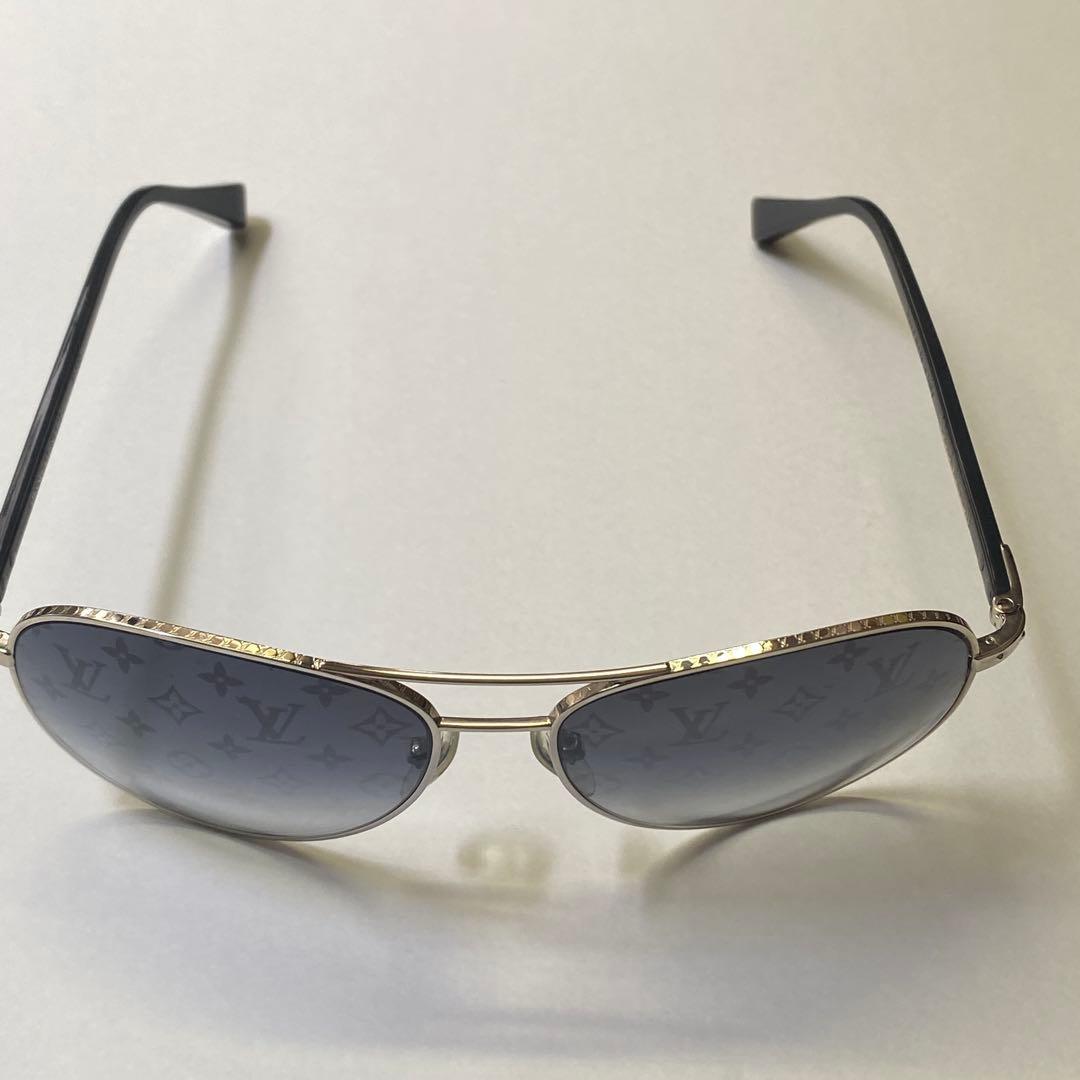 【大幅値下げ‼︎】ルイヴィトン　サングラス　モノグラム　ケース付き