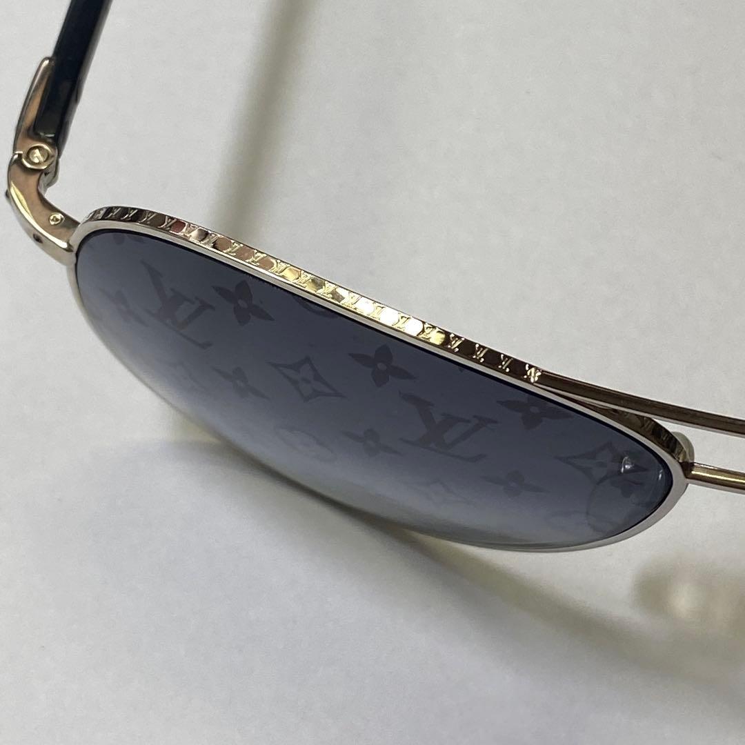 【大幅値下げ‼︎】ルイヴィトン　サングラス　モノグラム　ケース付き