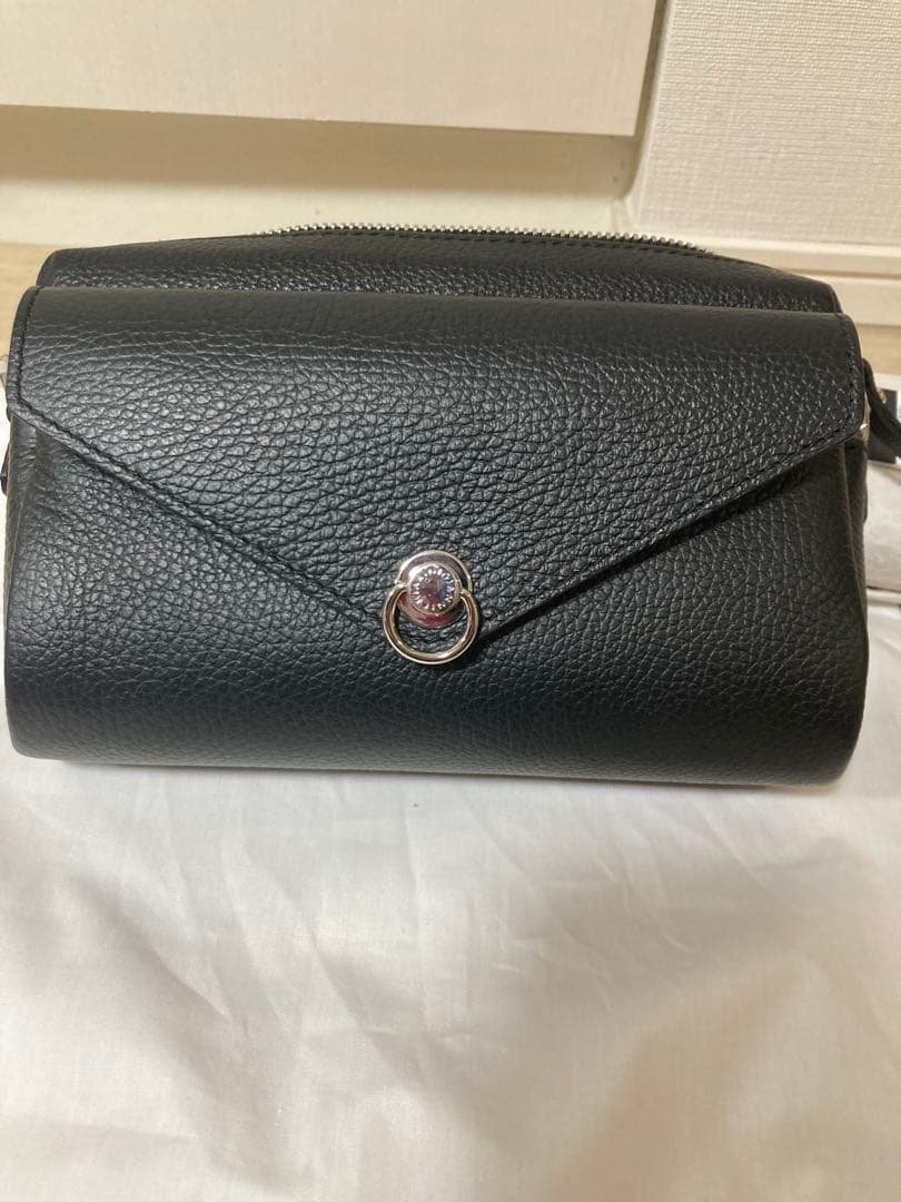 GIANNI CHIARINI ブラック　ショルダーバッグ ジャンニキャリーニ