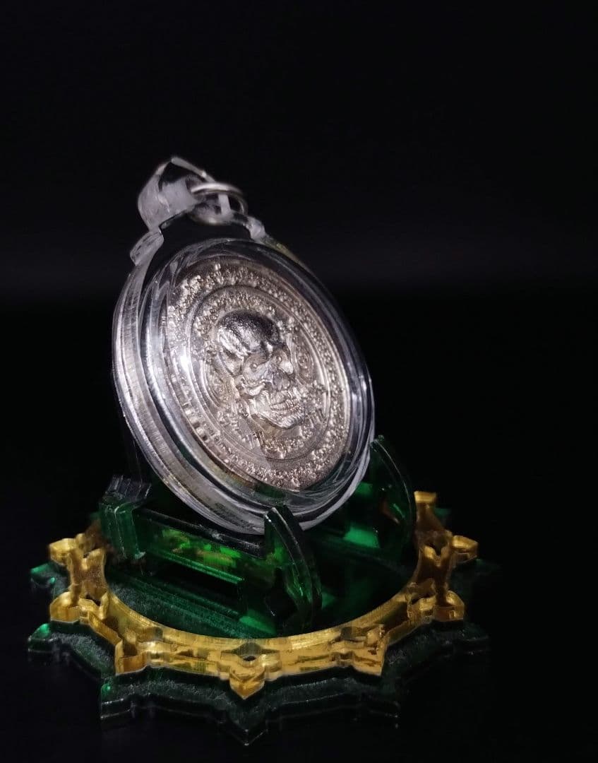 プラクルアン　タイのお守り　Grost whisper プライ・シッティチョク