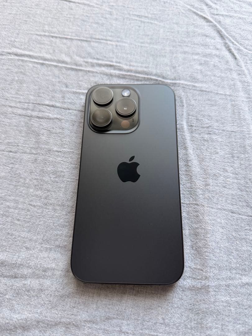 【美品】Apple iPhone 15 ￼￼Pro ブラックチタニウム