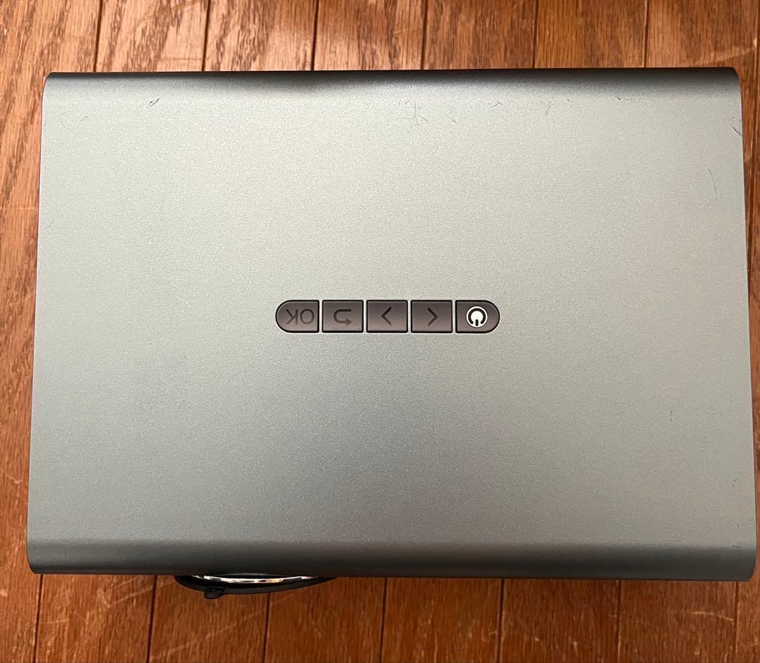 OWNKNEW GC357 プロジェクター　天吊り＋おまけ(スクリーン) セット