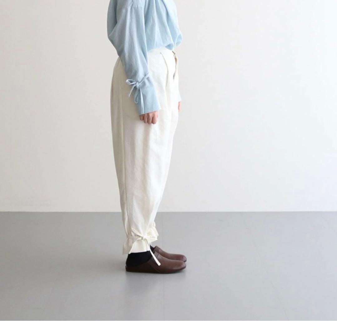 ザラストフラワーオブジアフタヌーン 月暈の TUCKED PANTS