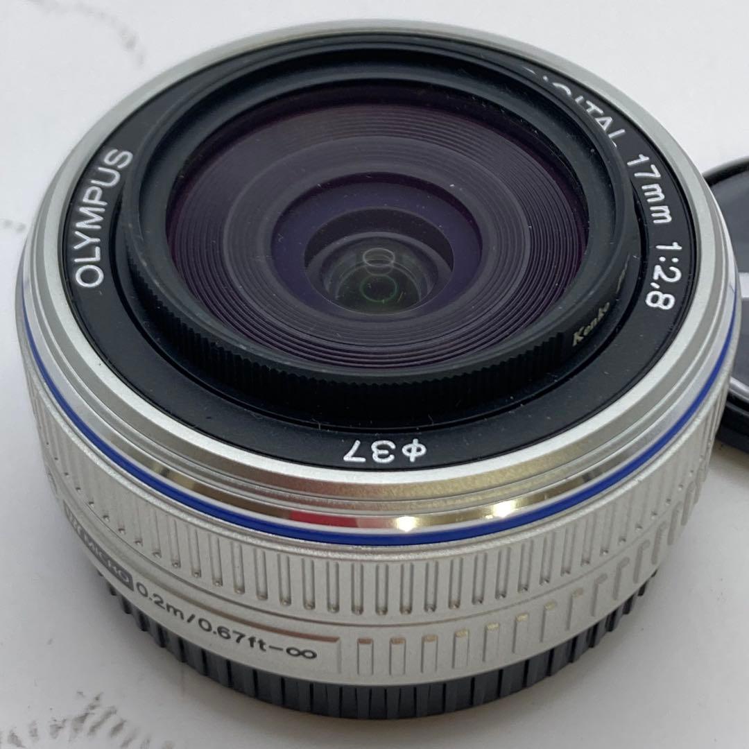 OLYMPUS M.ZUIKO DIGITAL 17mm f2.8 シルバー