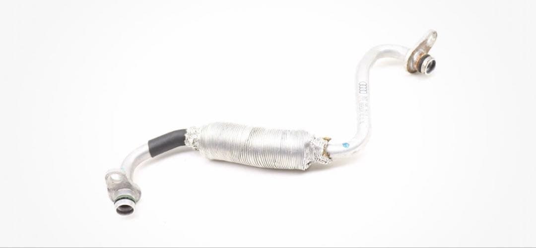 ポルシェ　アウディ　ホイルハウジング&ウォーターパイプ