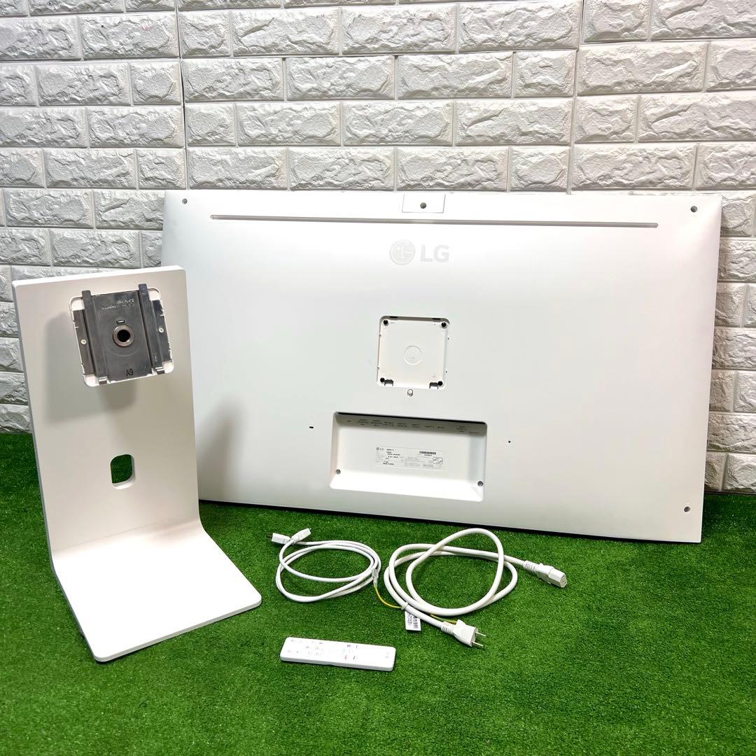 超美品　43SQ700S-W LG スマートディスプレイ　2025年製　ホワイト