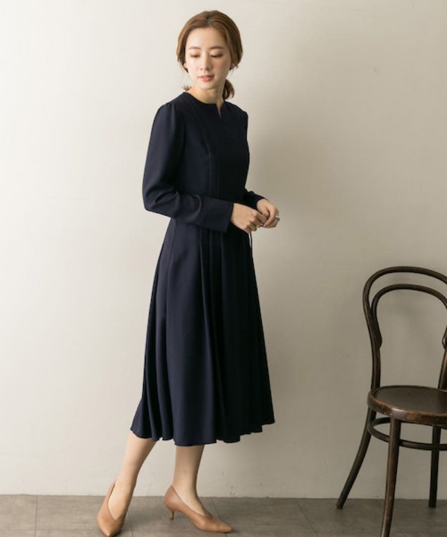 【美品】CELFORD ベルト付バックサテンタックワンピース 卒入学 フォーマル