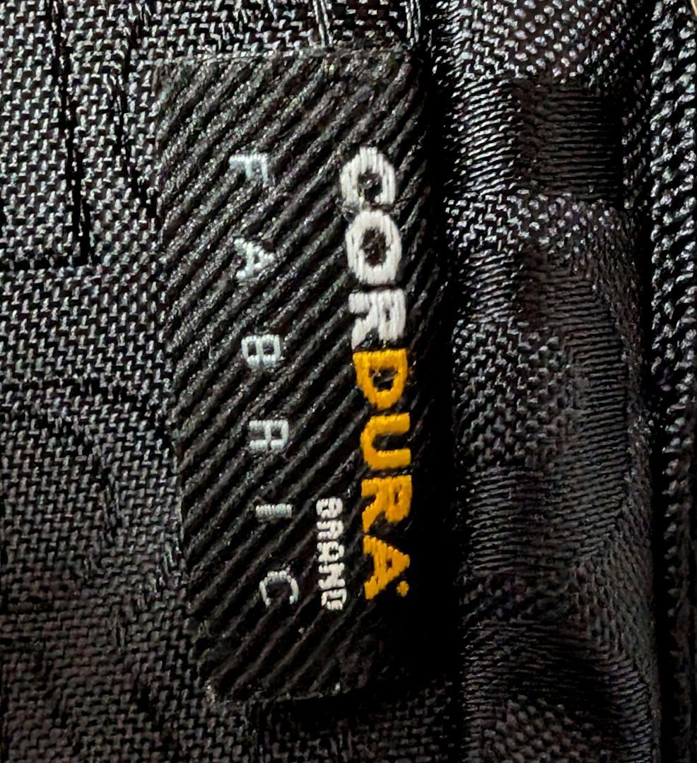 U*a様 【美品】 黒色 19ss Shoulder Bag　完売品