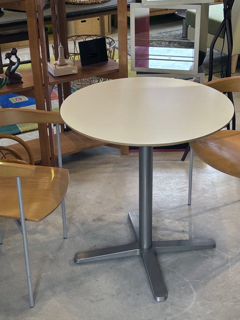 OLD IKEA/ BILLSTAラウンドカフェテーブル【monoroom町田】