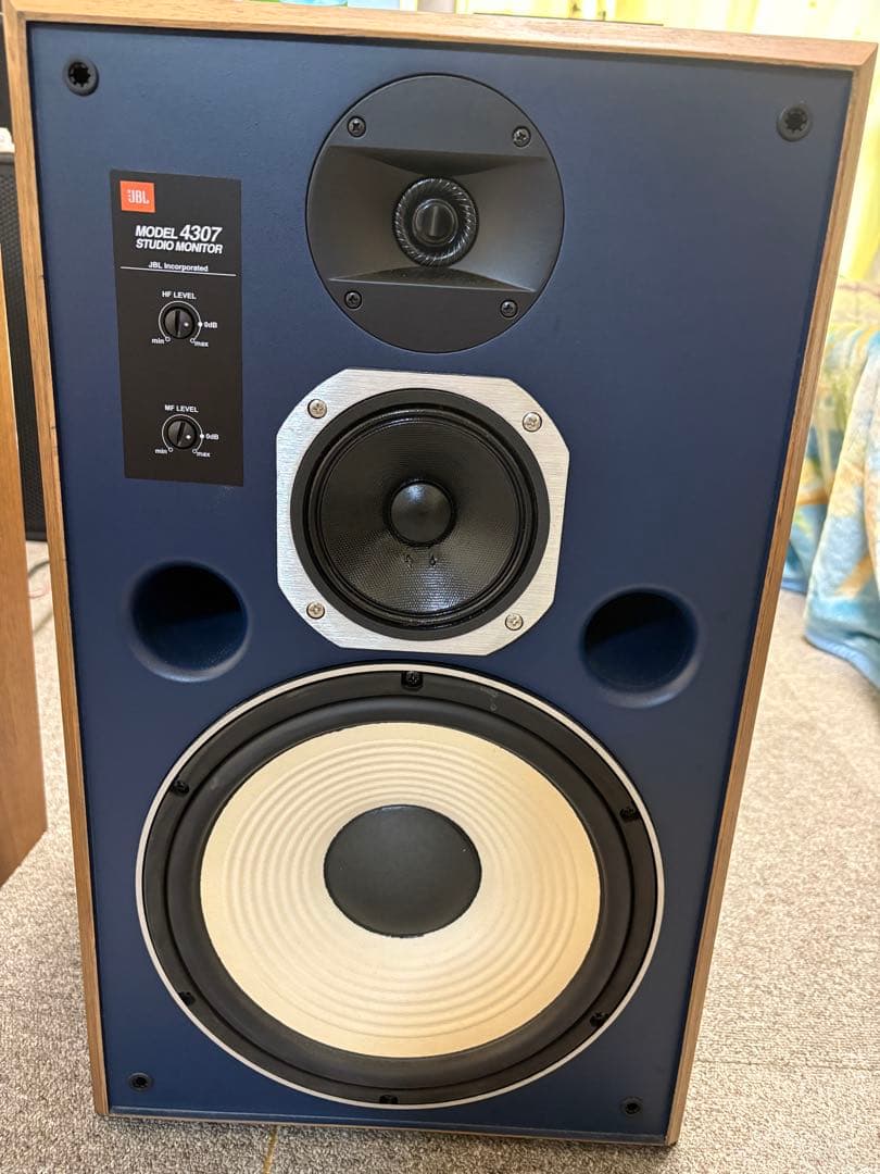 JBL 4307 フロアスタンディングスピーカー(ペア)