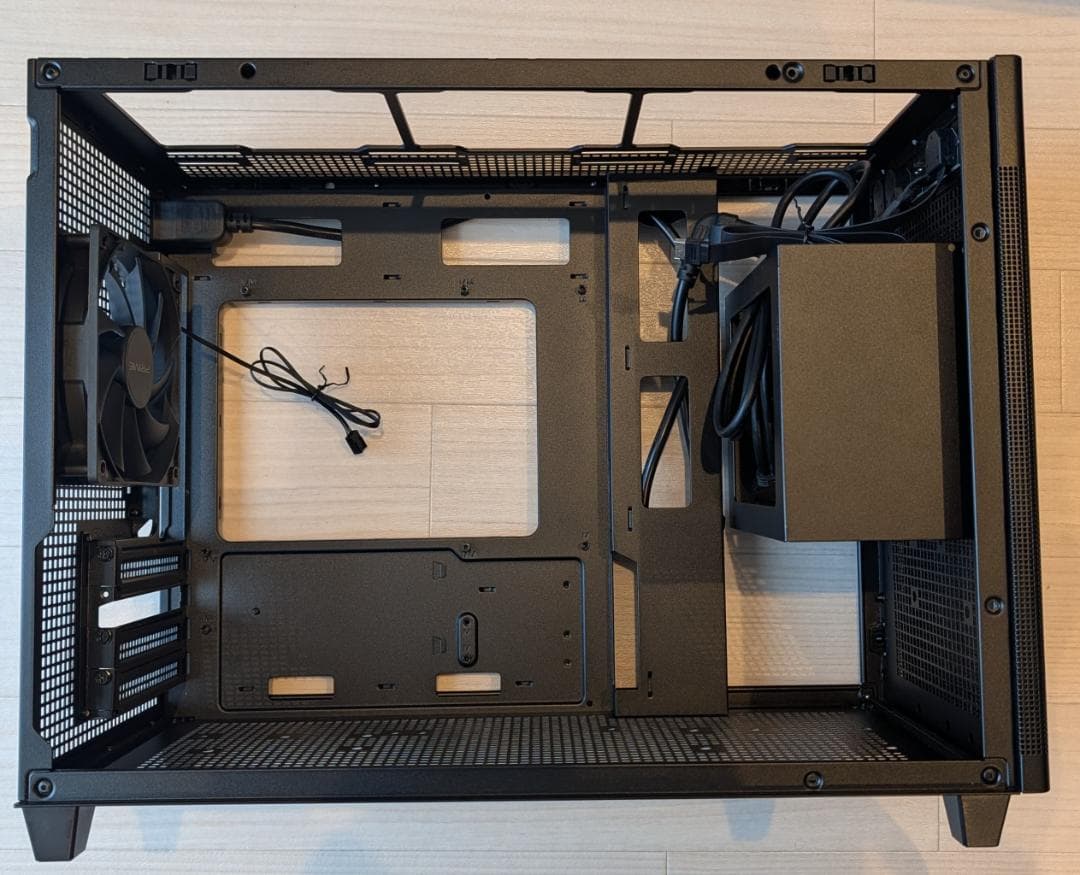 ASUS AP201 PRIME TG CASE ブラック PCケース