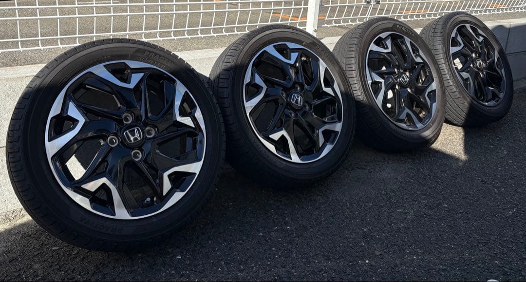 DoDoline N-BOXカスタム 軽 15インチ タイヤ24年製造