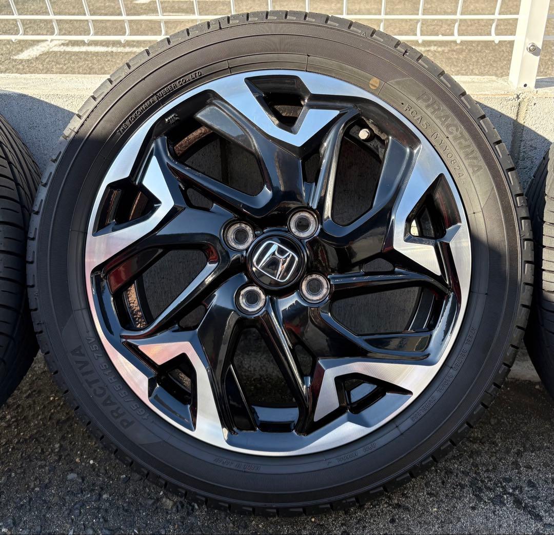 DoDoline N-BOXカスタム 軽 15インチ タイヤ24年製造