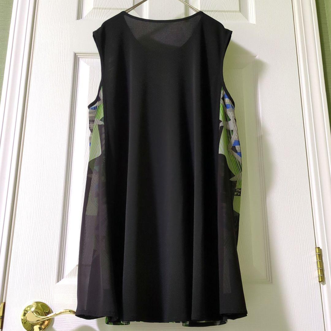 TOKUKO 1er VOL　トクコ　チュニック　鳥さん　羽根　黒✕緑・青系