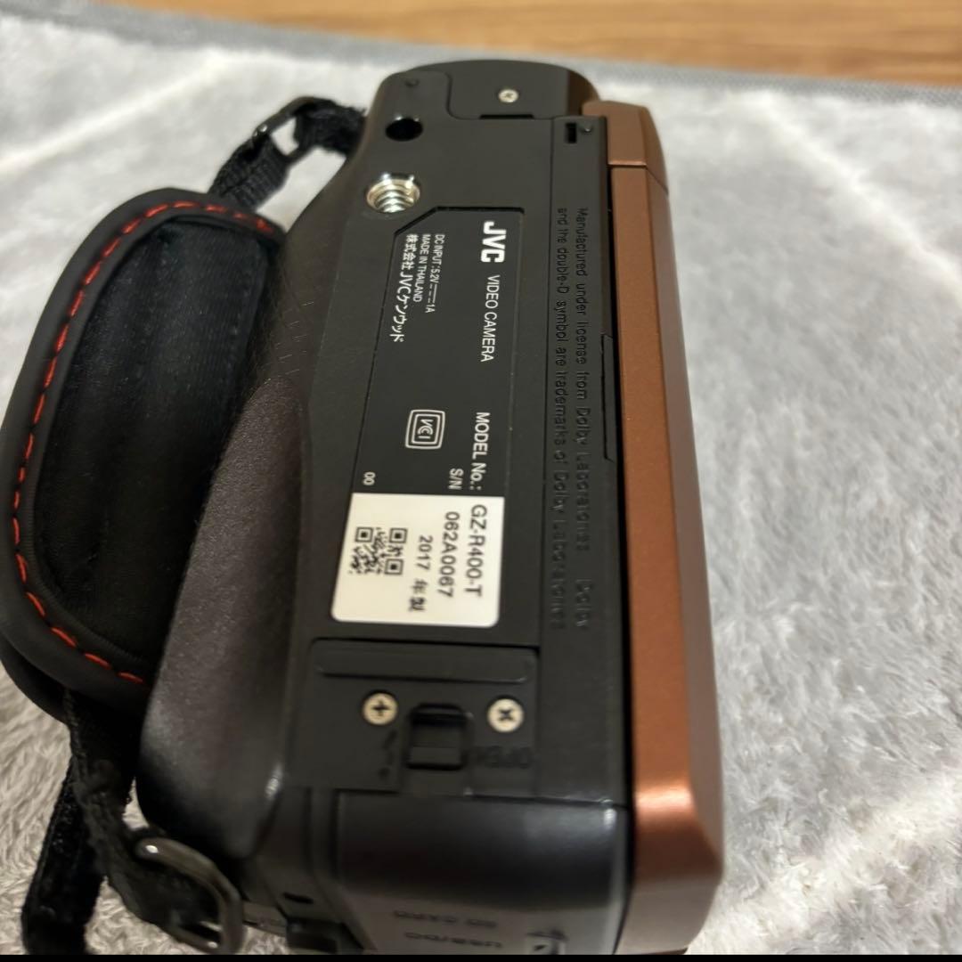 jvc ビデオカメラ　gz-r400-t