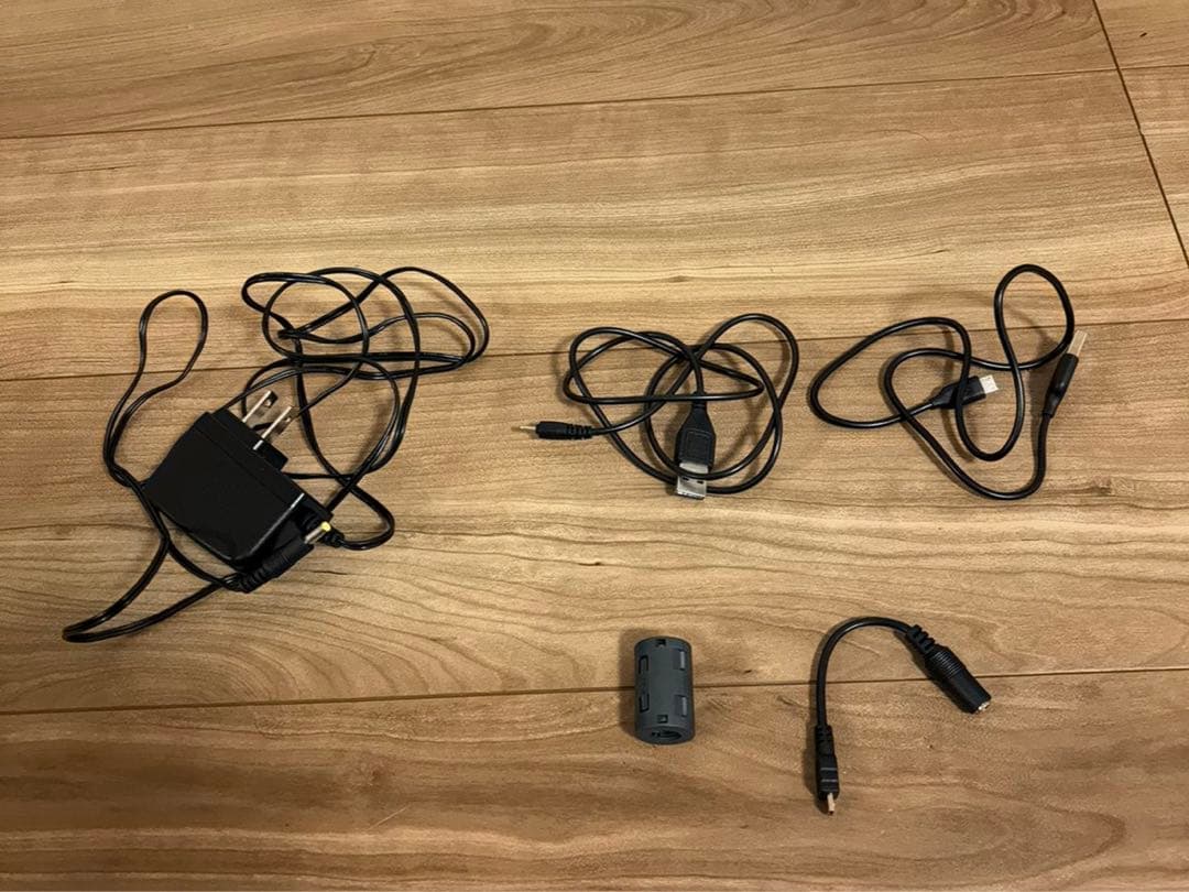 jvc ビデオカメラ　gz-r400-t