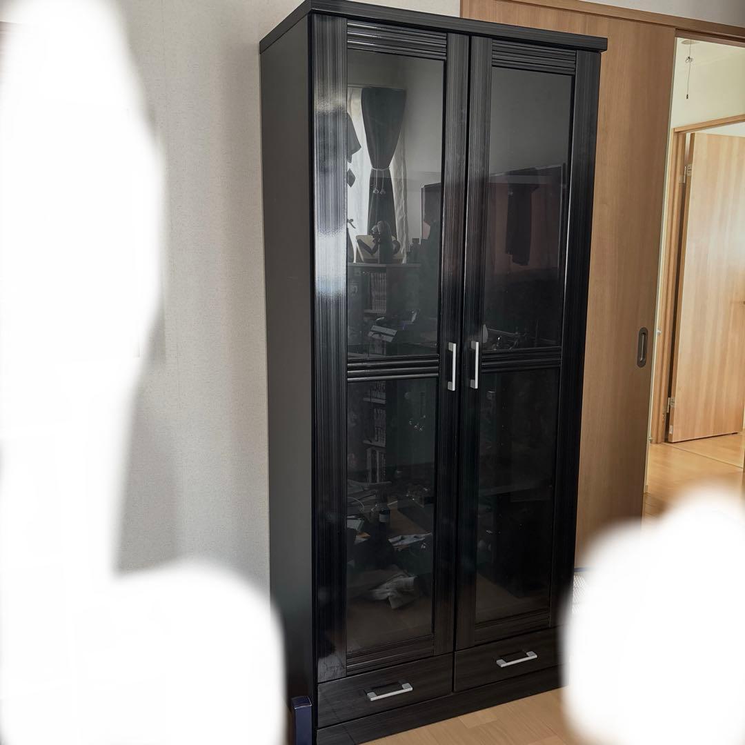 【送料込！組立不要】キャビネット　本棚　収納　ガラスケース　ブラック
