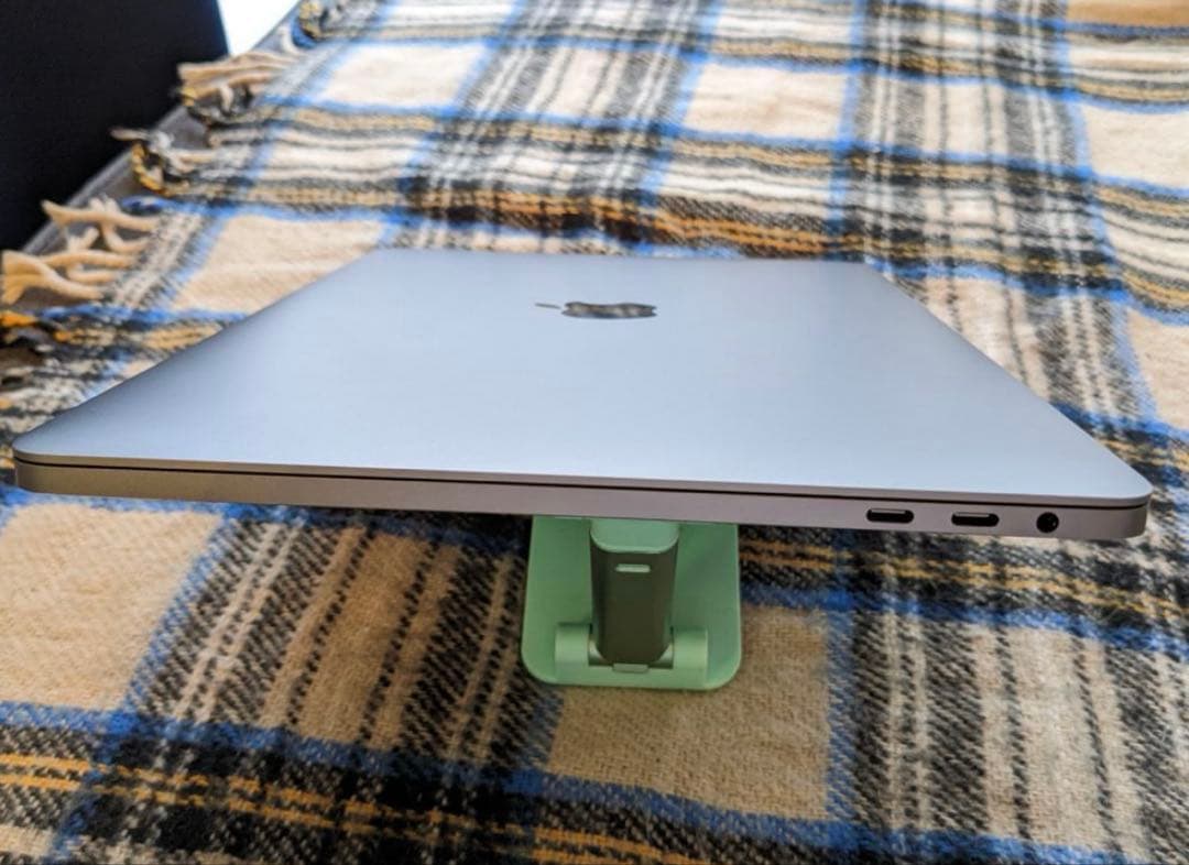 MacBook本体 MacBookPro 13inch 16GB 1TB Win11Pro