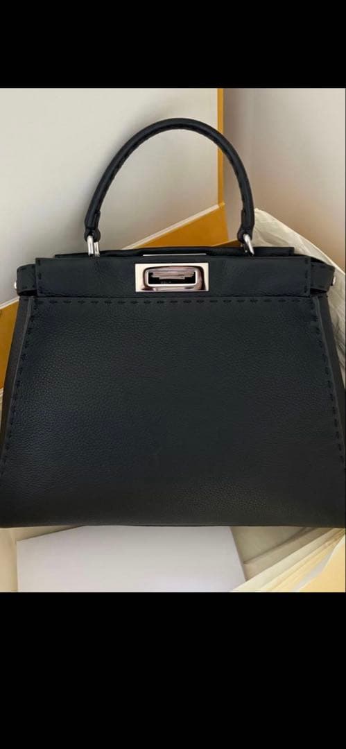 専用　FENDI 黒 レザー ハンドバッグ