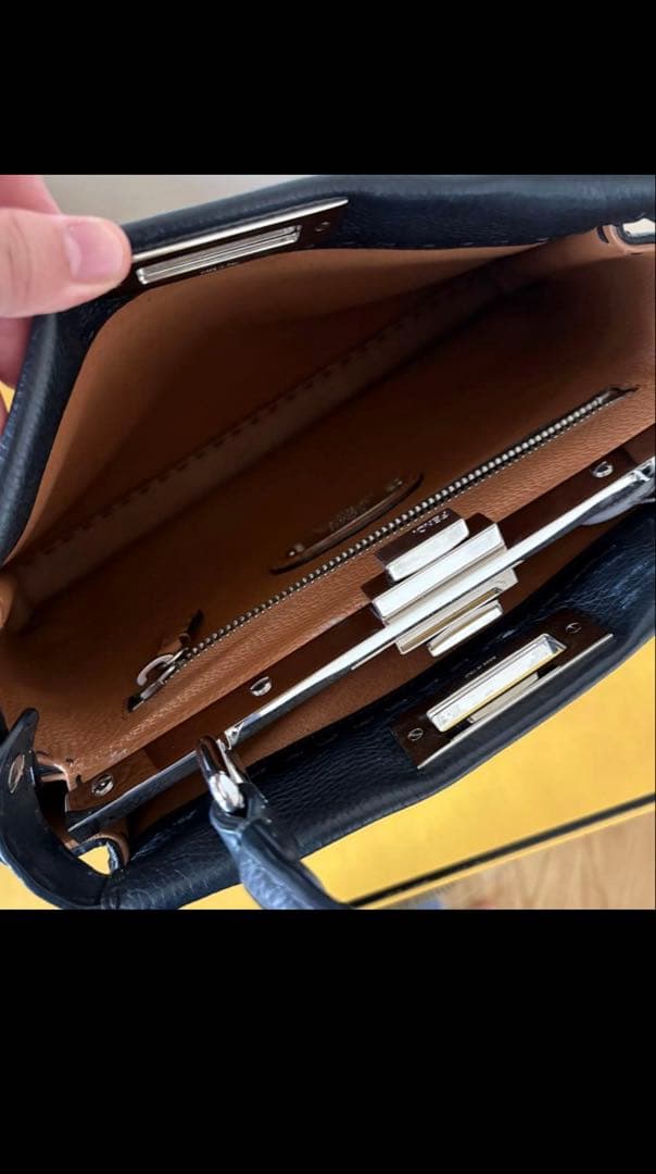 専用　FENDI 黒 レザー ハンドバッグ