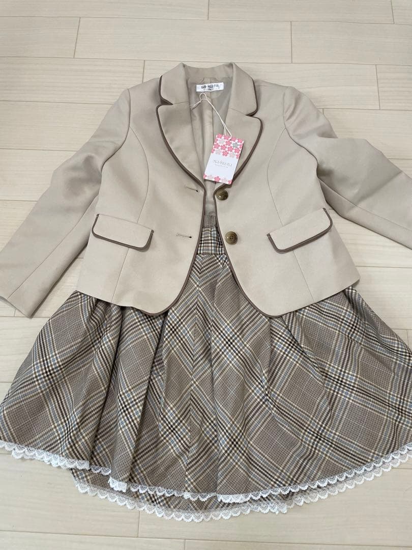 SAKURA女の子　入学式　卒園式　フォーマル女子　1回使用　綺麗130サイズ