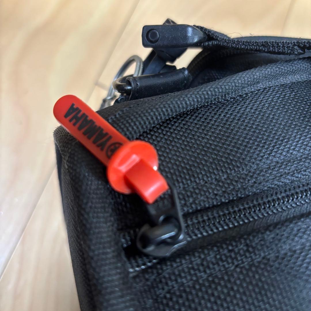 Yamaha YTR1335ゴールドトランペット 本体と付属品