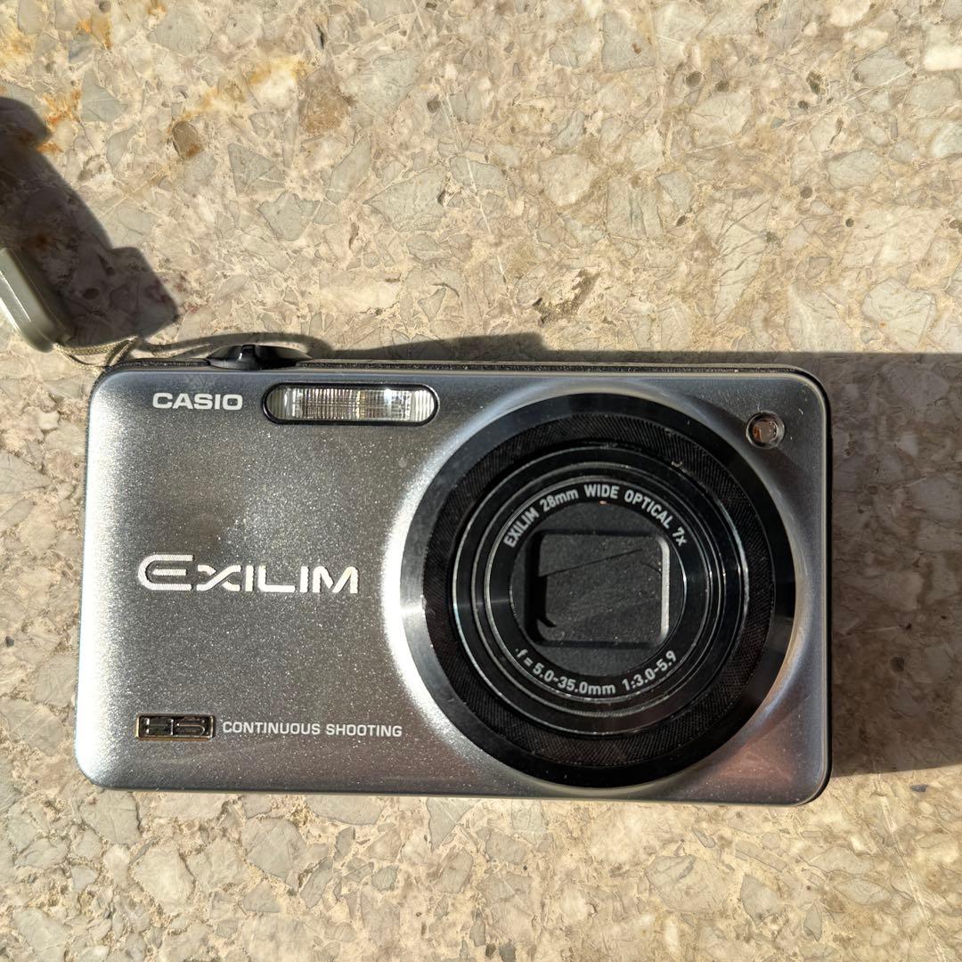 実写美⭕️【動作確認済】カシオ　 CASIO EXILIM EX-ZR10