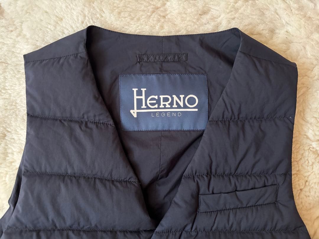 訳あり【HERNO】LEGEND ヘルノ インナーダウンジレ 46