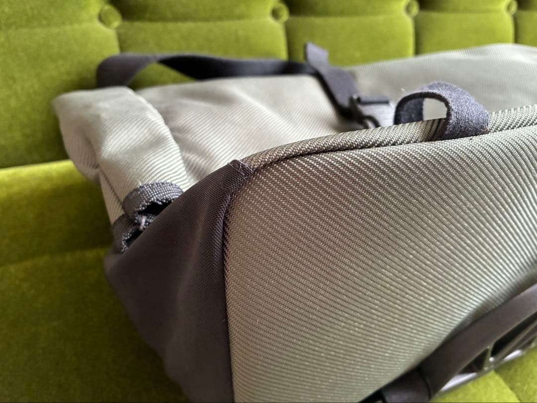 ブロンプトン Roll Top Bag 14L Olive Green