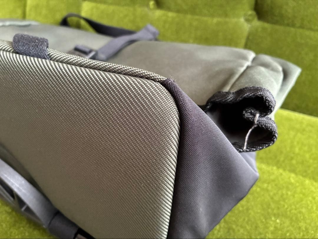 ブロンプトン Roll Top Bag 14L Olive Green