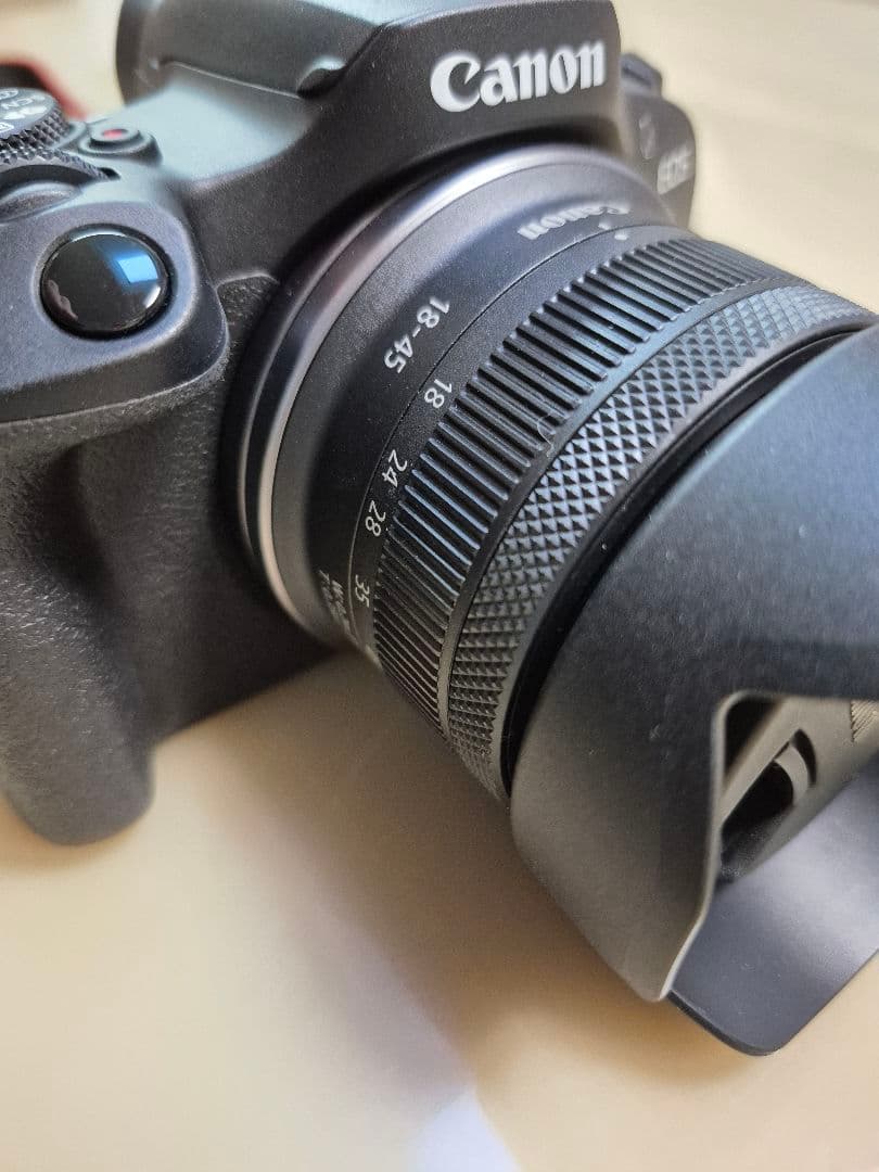 デジタルカメラ EOS R100