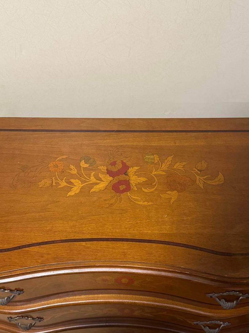 イタリア製3段チェスト 象嵌 猫脚 アンティーク