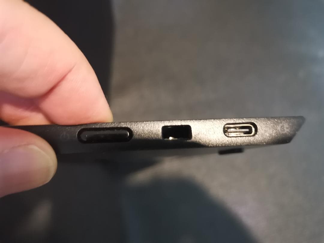 ディスプレイ・モニター本体 Lenovo ThinkVision M14t