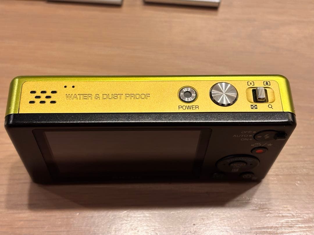 RICOH PX ライムグリーン デジカメ