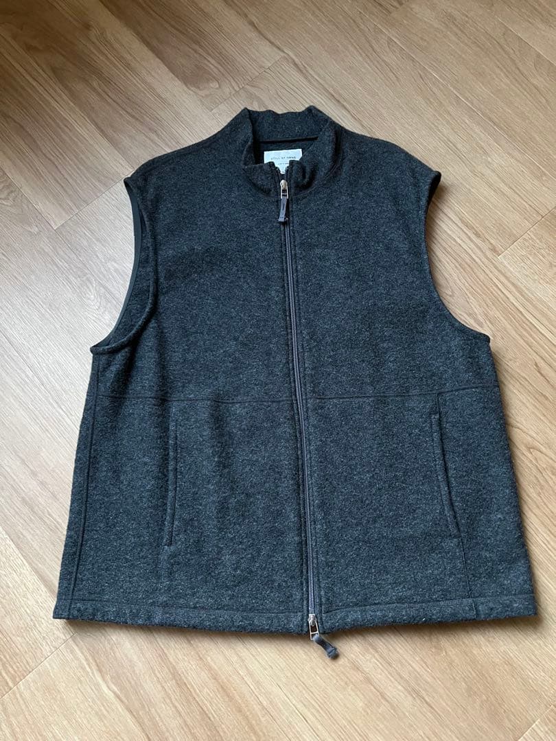 STILL BY HAND ウールパイルフリースベスト　チャコール　48